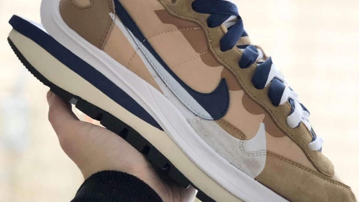 Yet another new colorway has surfaced for the sacai Nike VaporWaffle