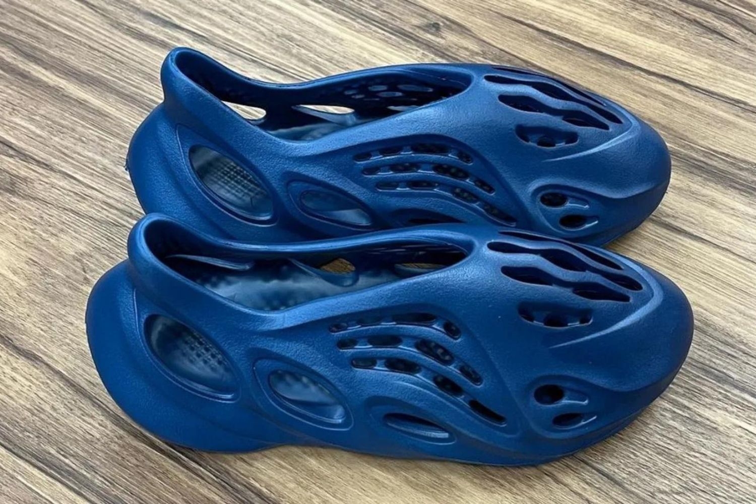 The Yeezy Foam Runner gets a 'Navy' colorway Sneakerjagers