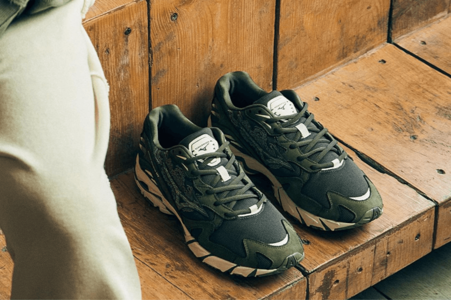 Know your size Mizuno sizing guide Sneakerjagers