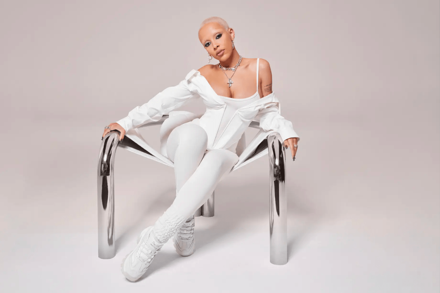 Doja Cat en Skechers slaan opnieuw handen ineen voor exclusieve StockX drop
