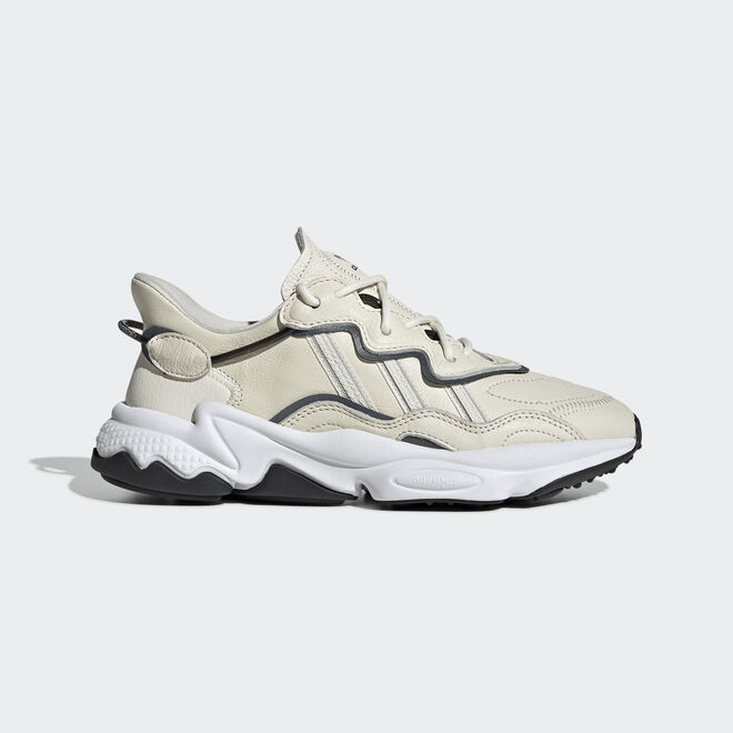 adidas OZWEEGO EE7018