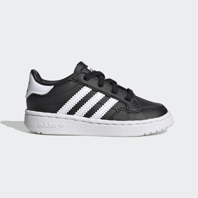 adidas Team Court EG9092