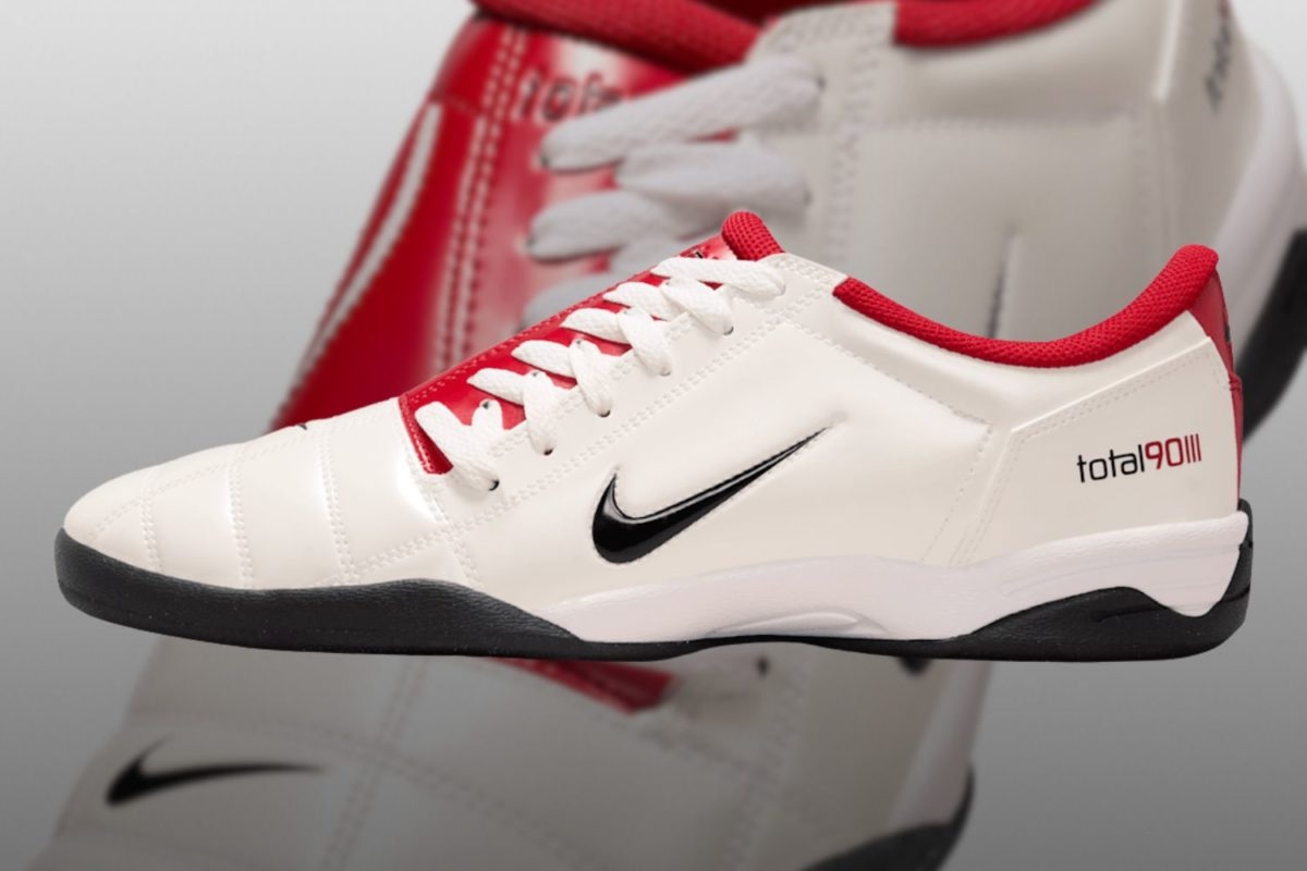 Nike brengt de Total 90 III SP uit in clubkleuren van Manchester United