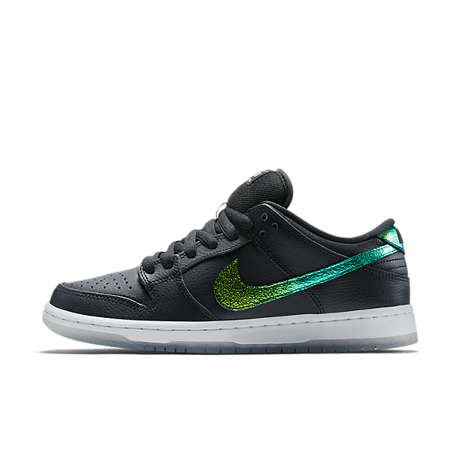 Nike Dunk SB Low Sparkle Oil Spill 304292-091