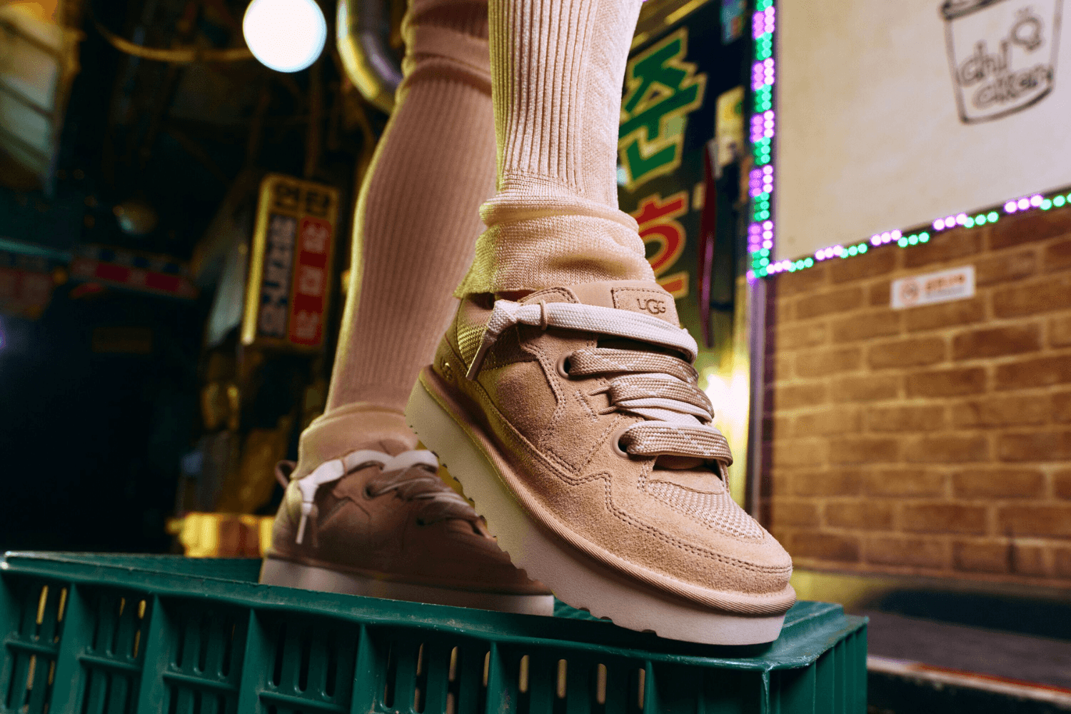 Get ready for Spring with the UGG® Lo Lowmel - Sneakerjagers
