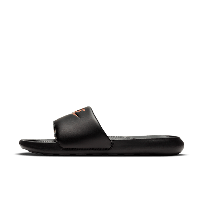 Nike Victori One CN9677-001