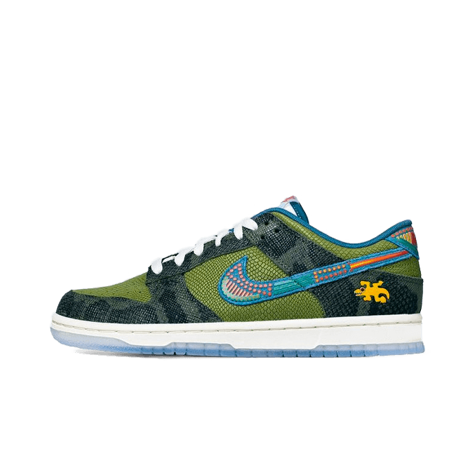 Nike Dunk Low 'Siempre Familia' DO2160-335