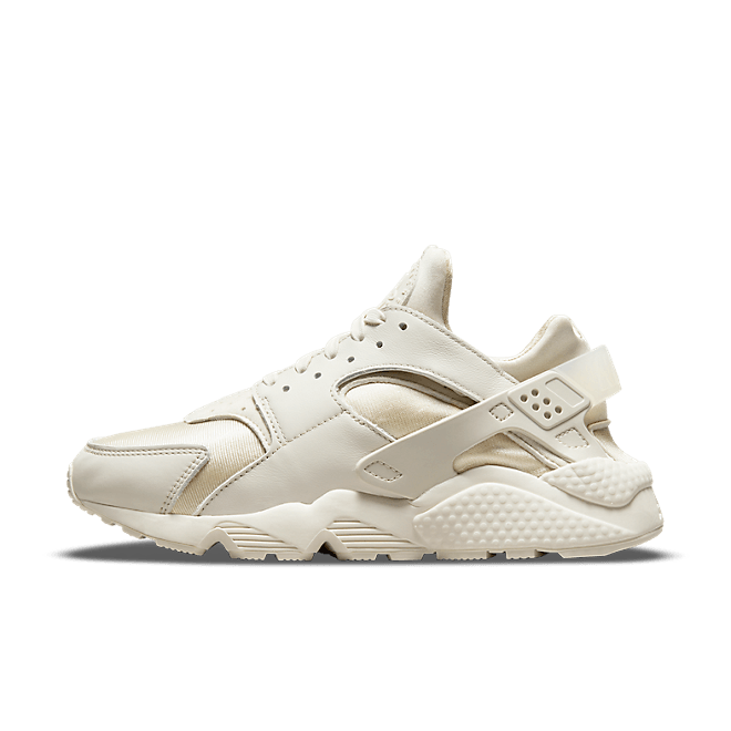 Nike WMNS Air Huarache 'Triple Sail' DQ0916-001