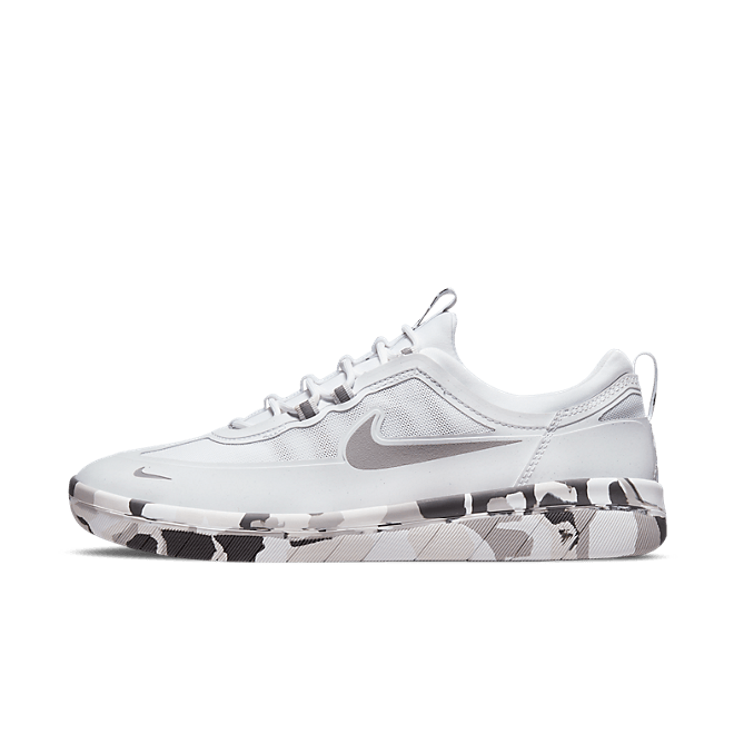 Nike SB Nyjah Free 2 BV2078-107