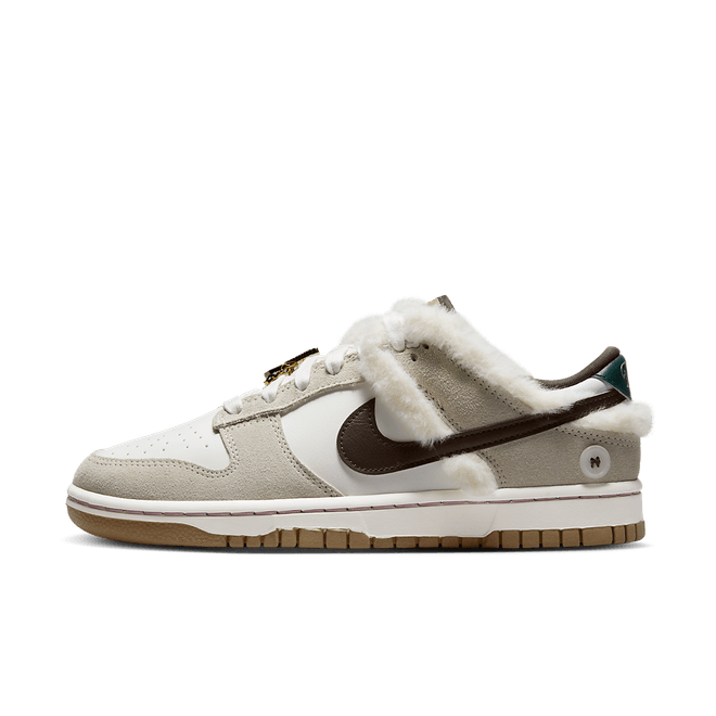 Nike WMNS Dunk Low Womens Fur & Bling Skate FB1859-121