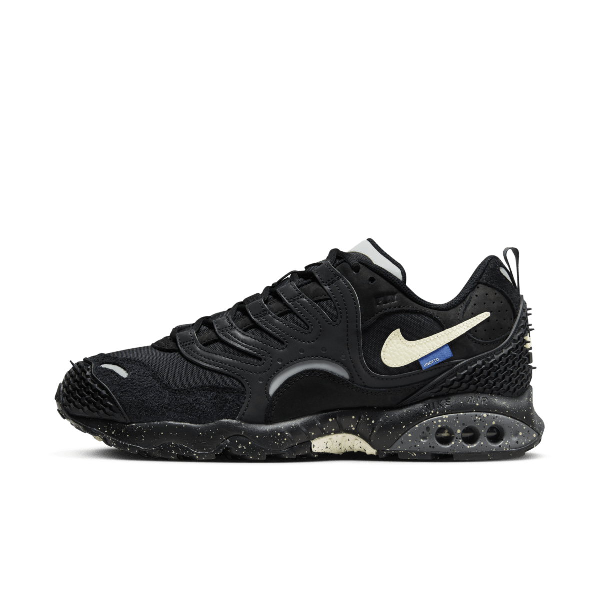 Undefeated x Nike Air Terra Humara 'Black' FN7546-002