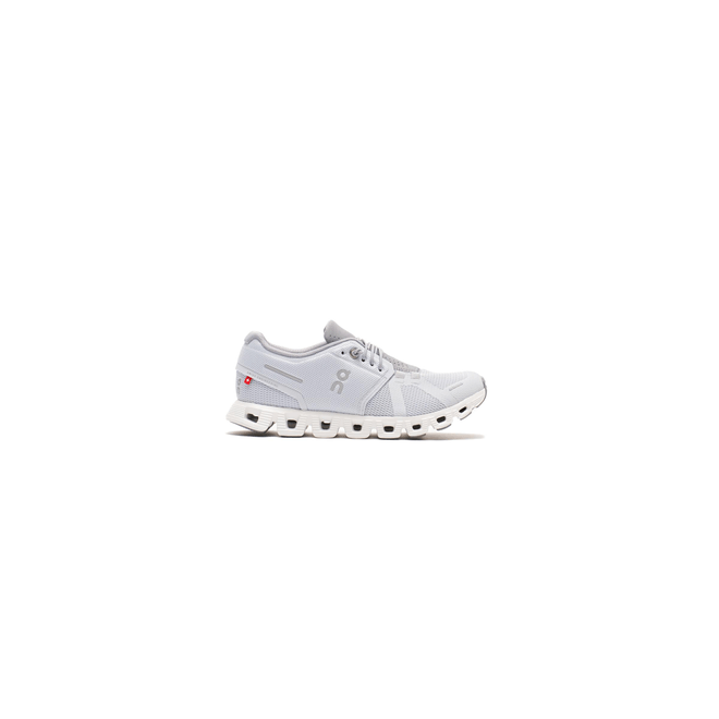ON Running WMNS Cloud 5 59.97685