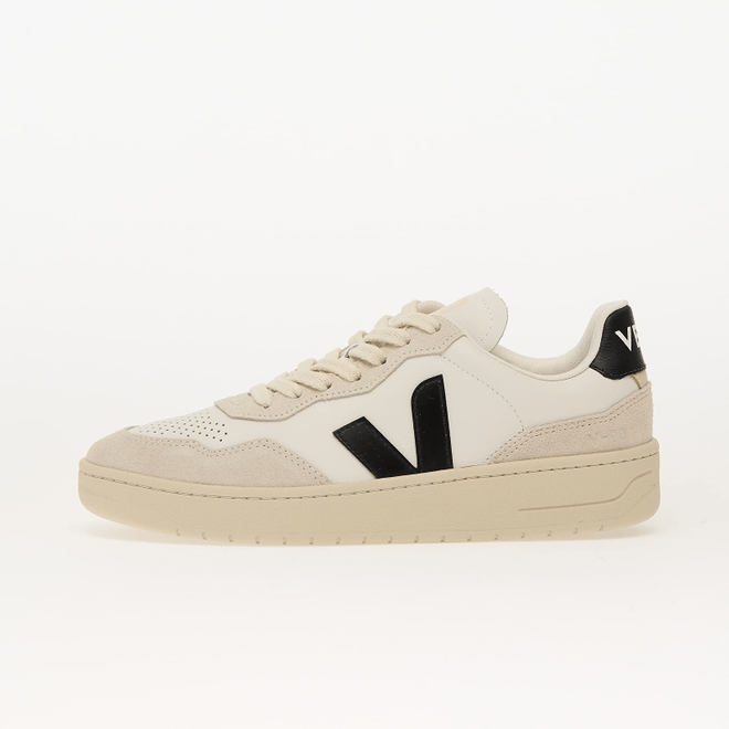 Veja WMNS V-90 O.T. VD2021061A
