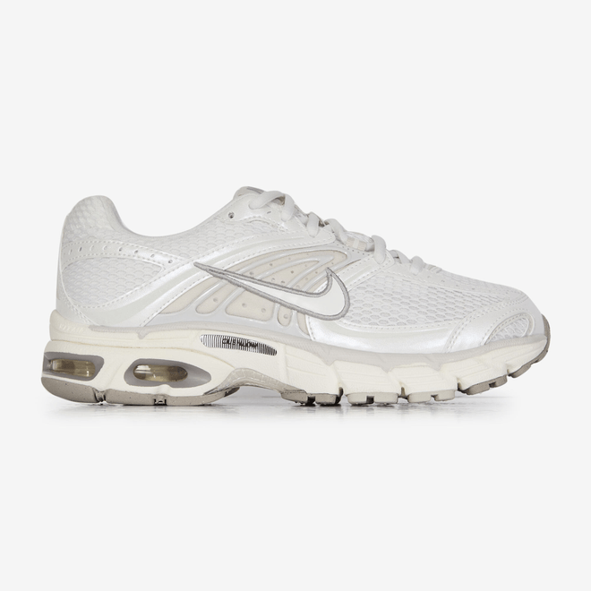 Nike WMNS Air Max Moto 2K IQ0272-030