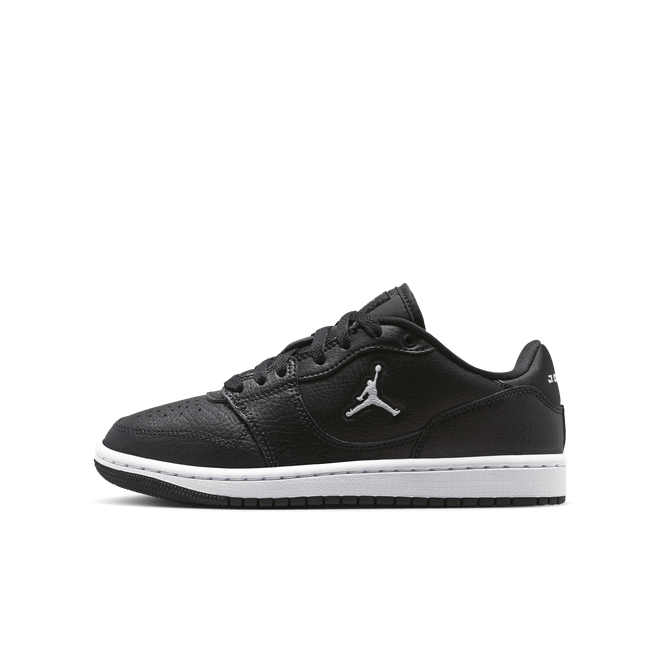 Jordan Court Connect Low IQ6016-001