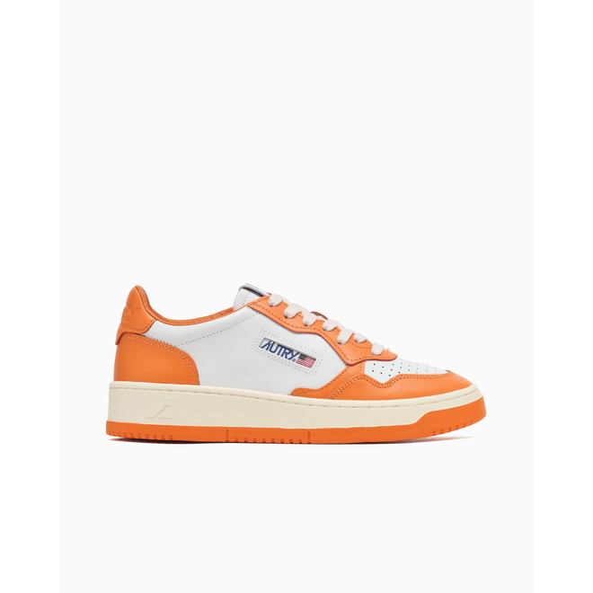 Autry Women's Medalist Low Leather AULWWB66