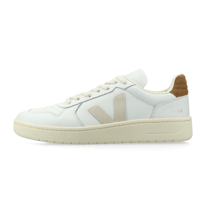 VEJA V-82 II Suede white VF3321447