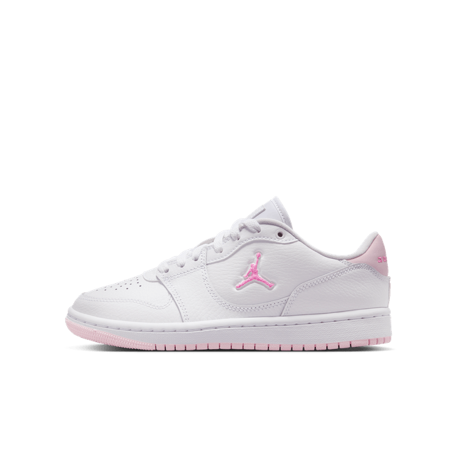 Jordan Court Connect Low IQ6016-101