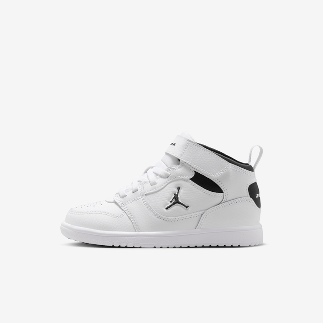 Jordan Court Connect Mid IQ7700-100