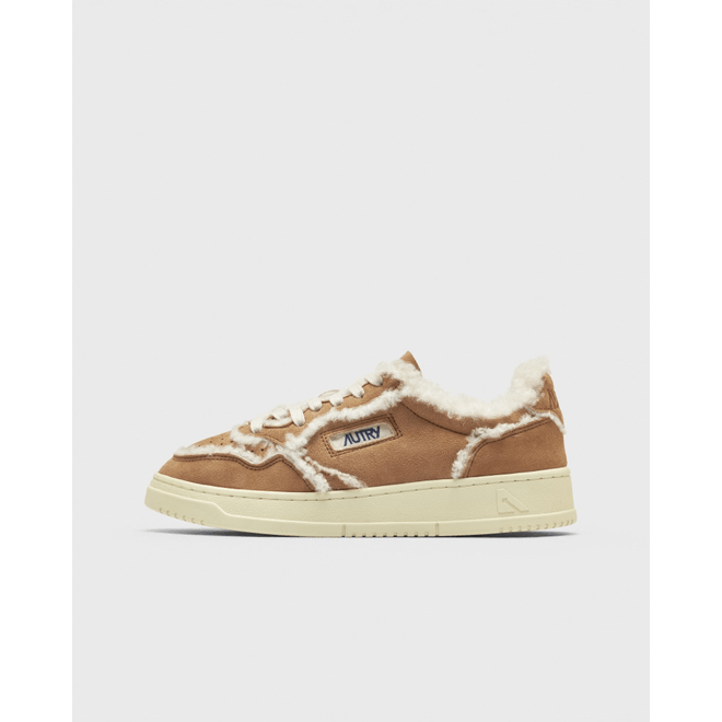 Autry Action Shoes Wmns Medalist Low AULWGX01