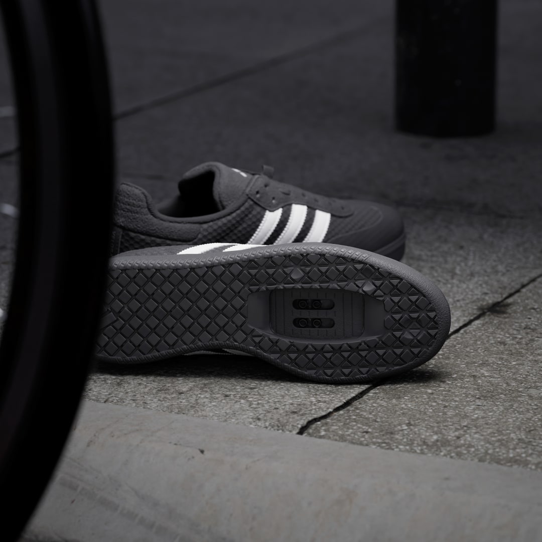 adidas Velosamba COLD.RDY IE3238