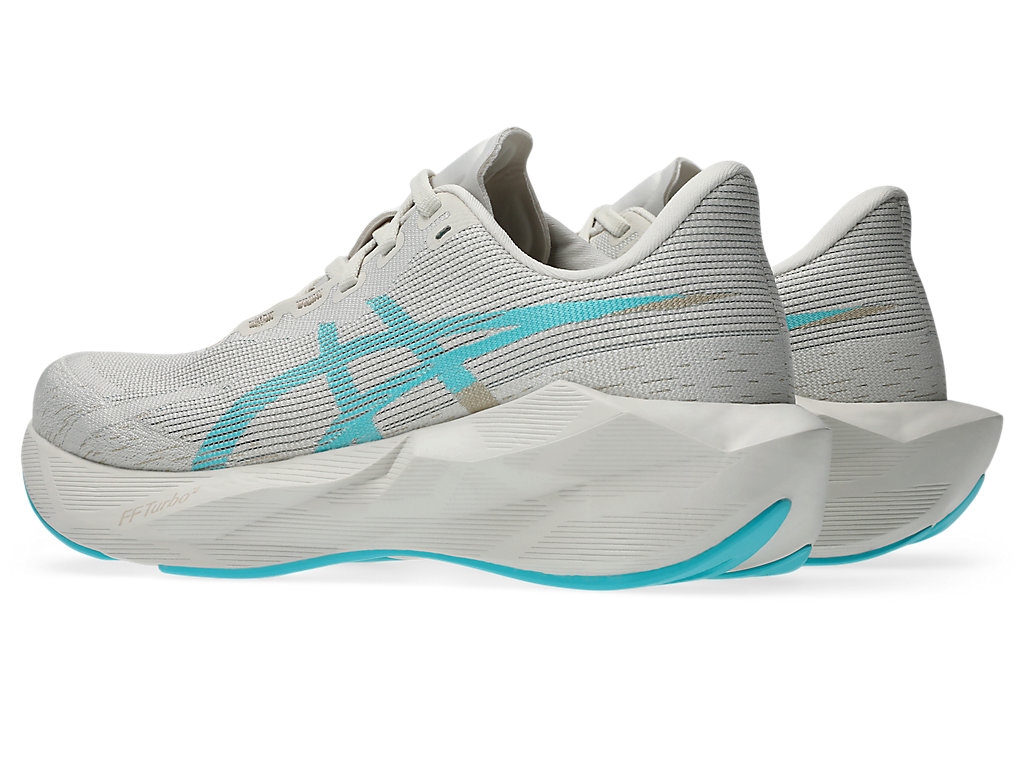 ASICS Novablast 6 Soft Oat 1012C008-250