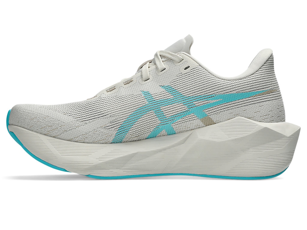 ASICS Novablast 6 Soft Oat 1012C008-250