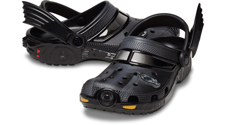 Batman x Crocs Classic Clog 'Batmobile' 210219-001