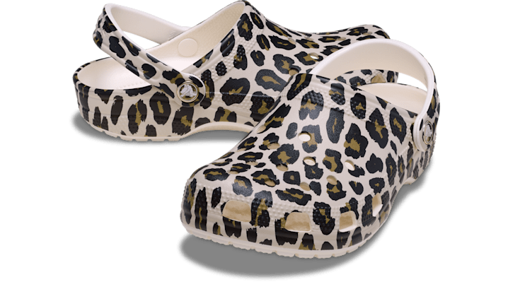 Crocs Classic Leopard Clogs Chalk 211313-0WV