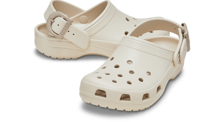 Crocs Classic Enamel Buckle Clogs Frappé 213347-2MC