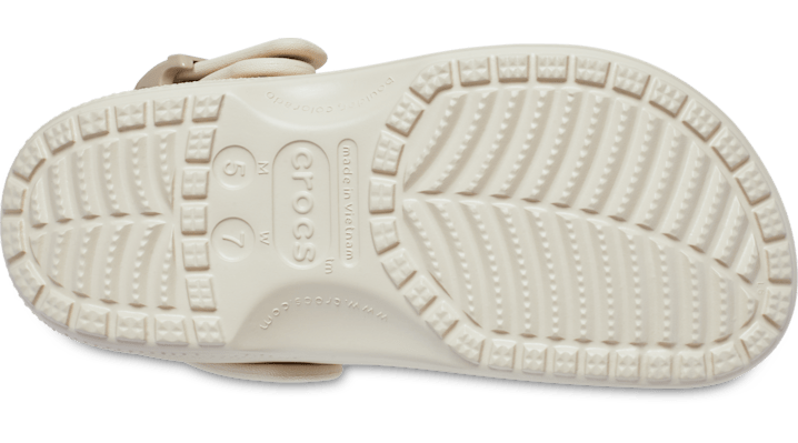 Crocs Classic Enamel Buckle Clogs Frappé 213347-2MC
