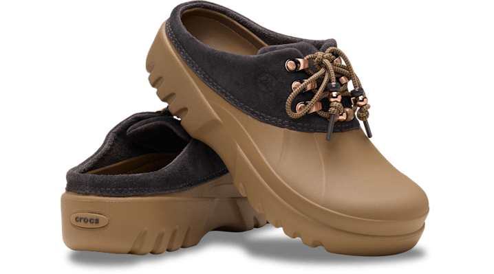 Crocs Axle Suede Mule Clogs Sepia 214137-2MV