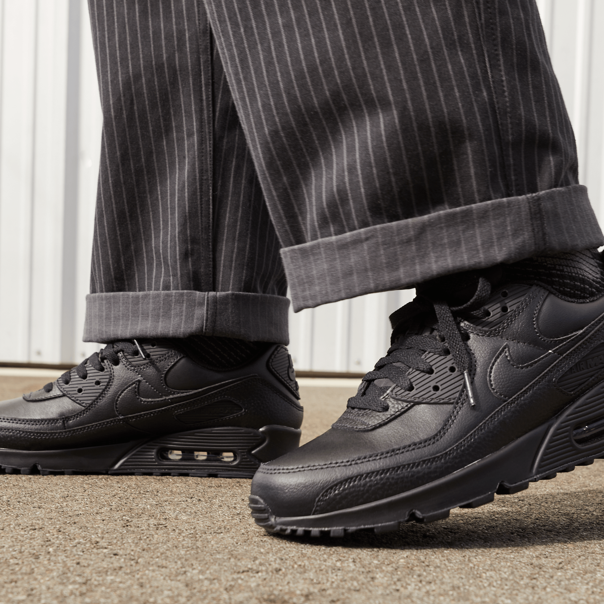 Nike Air Max 90 Leather 'Triple Black' CZ5594-001