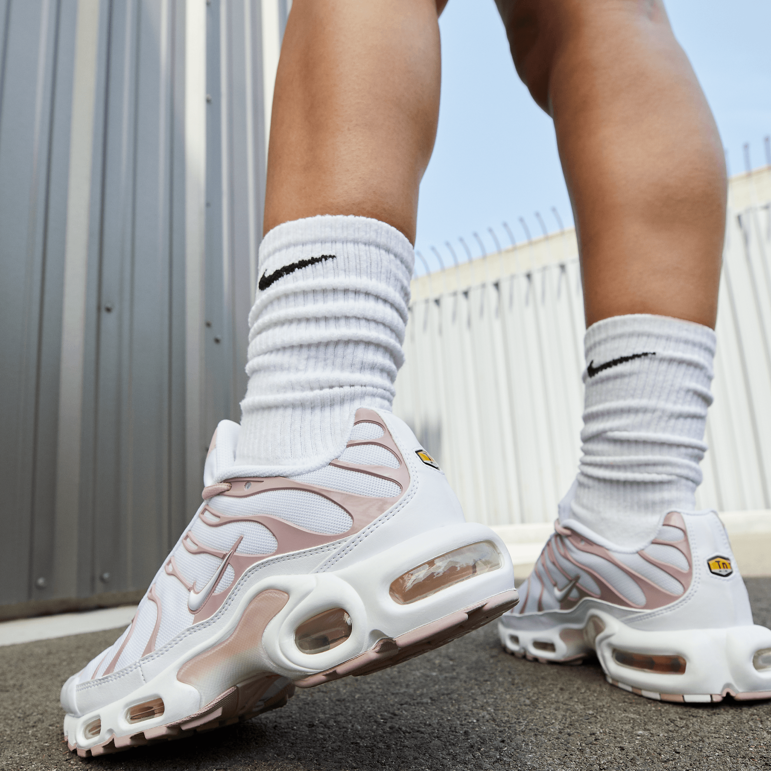 Nike Air Max Plus 'Pink Oxford' DM2362-101