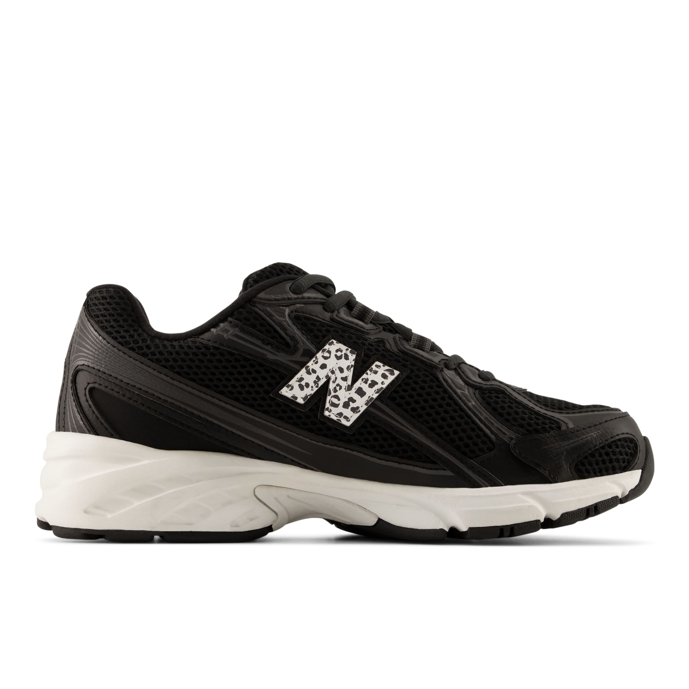 New Balance 740 U7402B2