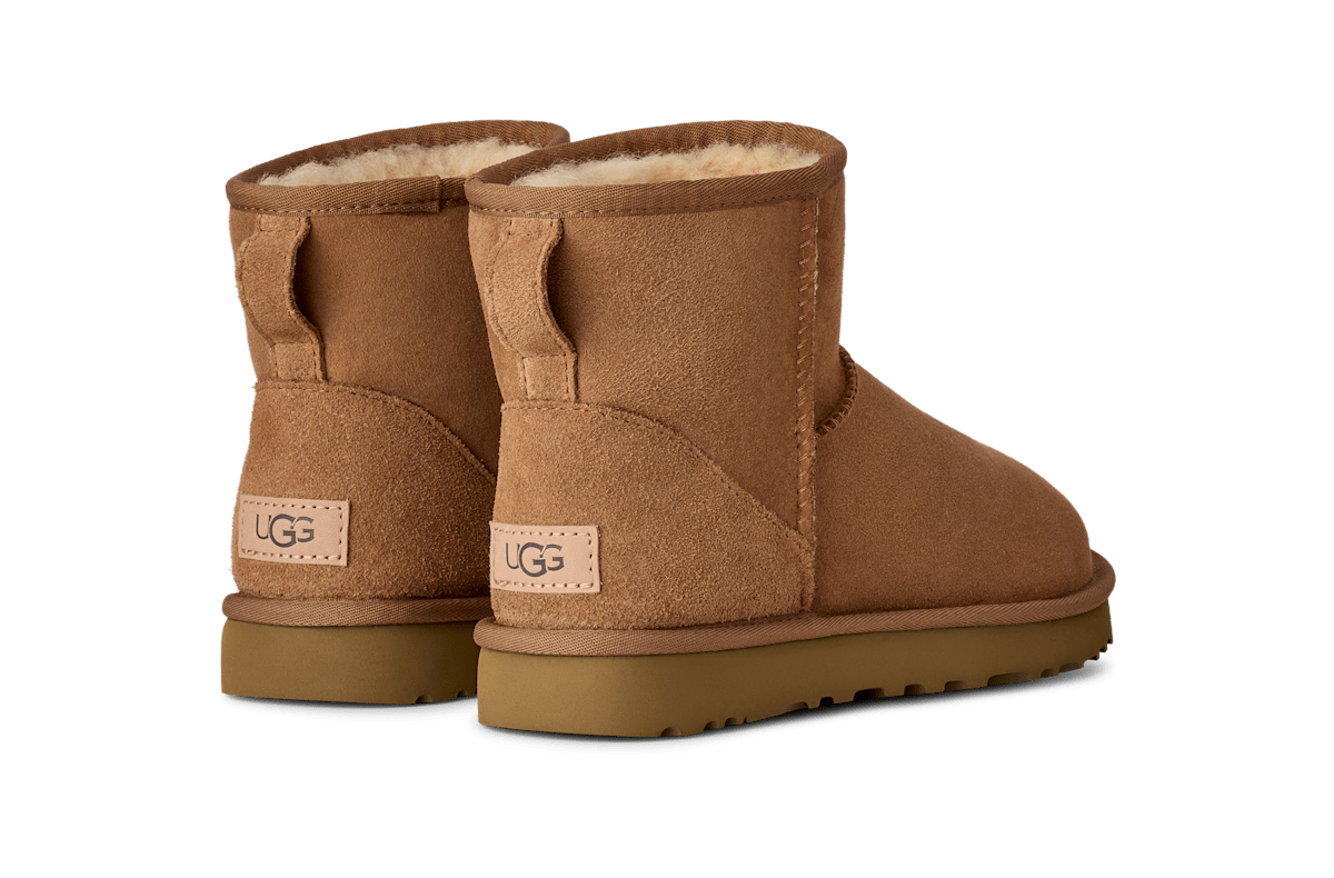 UGG W Classic Mini II 1016222-CHE