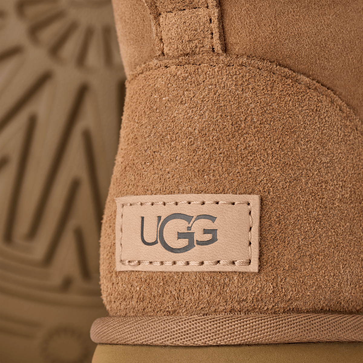 UGG W Classic Mini II 1016222-CHE