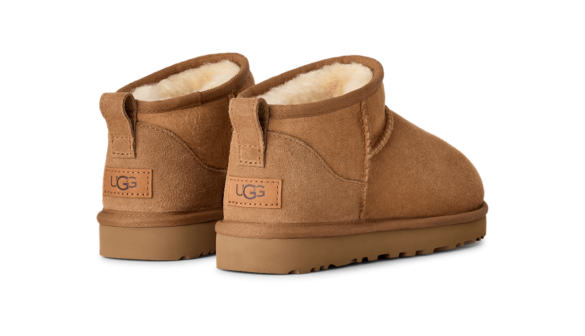 UGG Women's Classic Ultra Mini Sheepskin Boots 1116109-CHE
