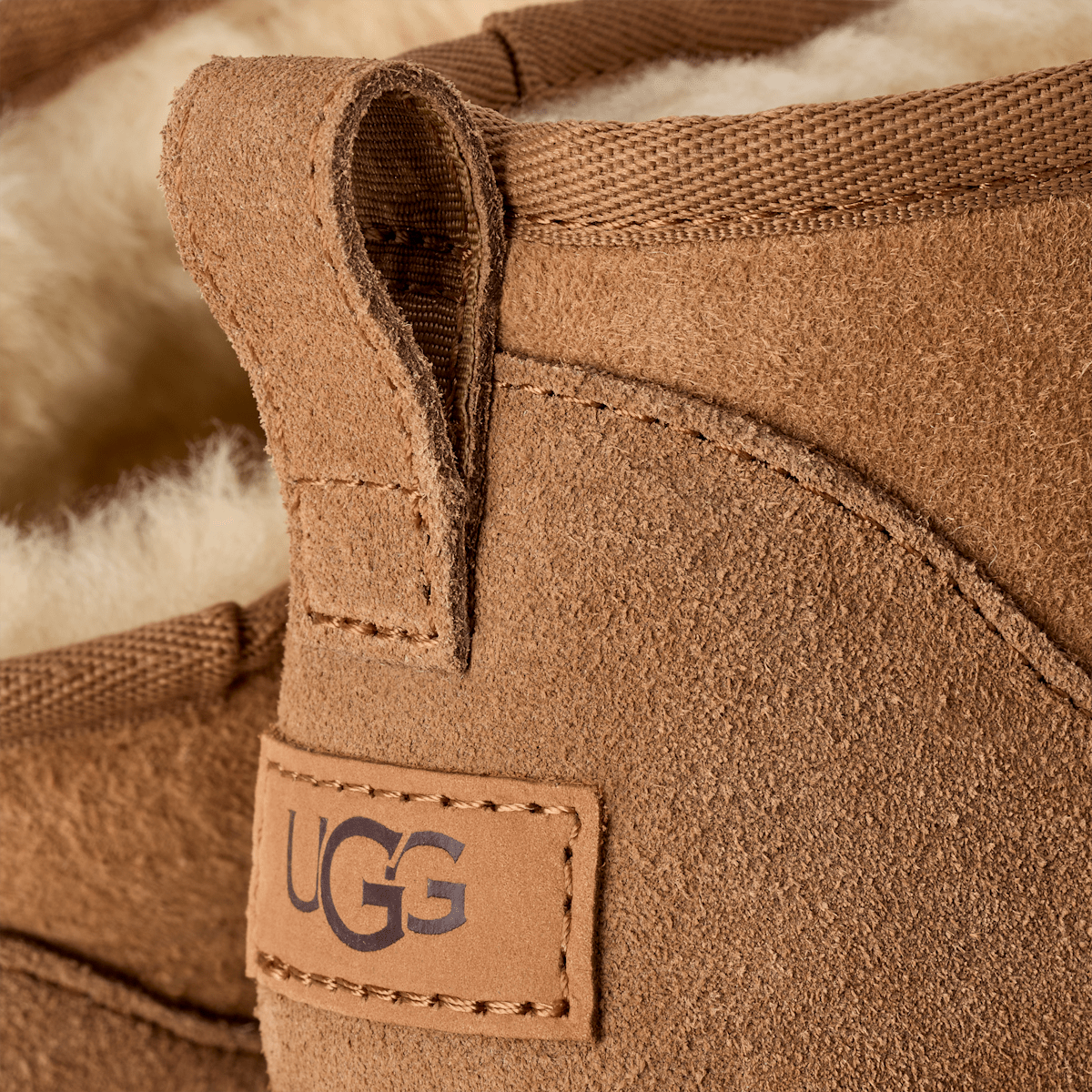 UGG Women's Classic Ultra Mini Sheepskin Boots 1116109-CHE
