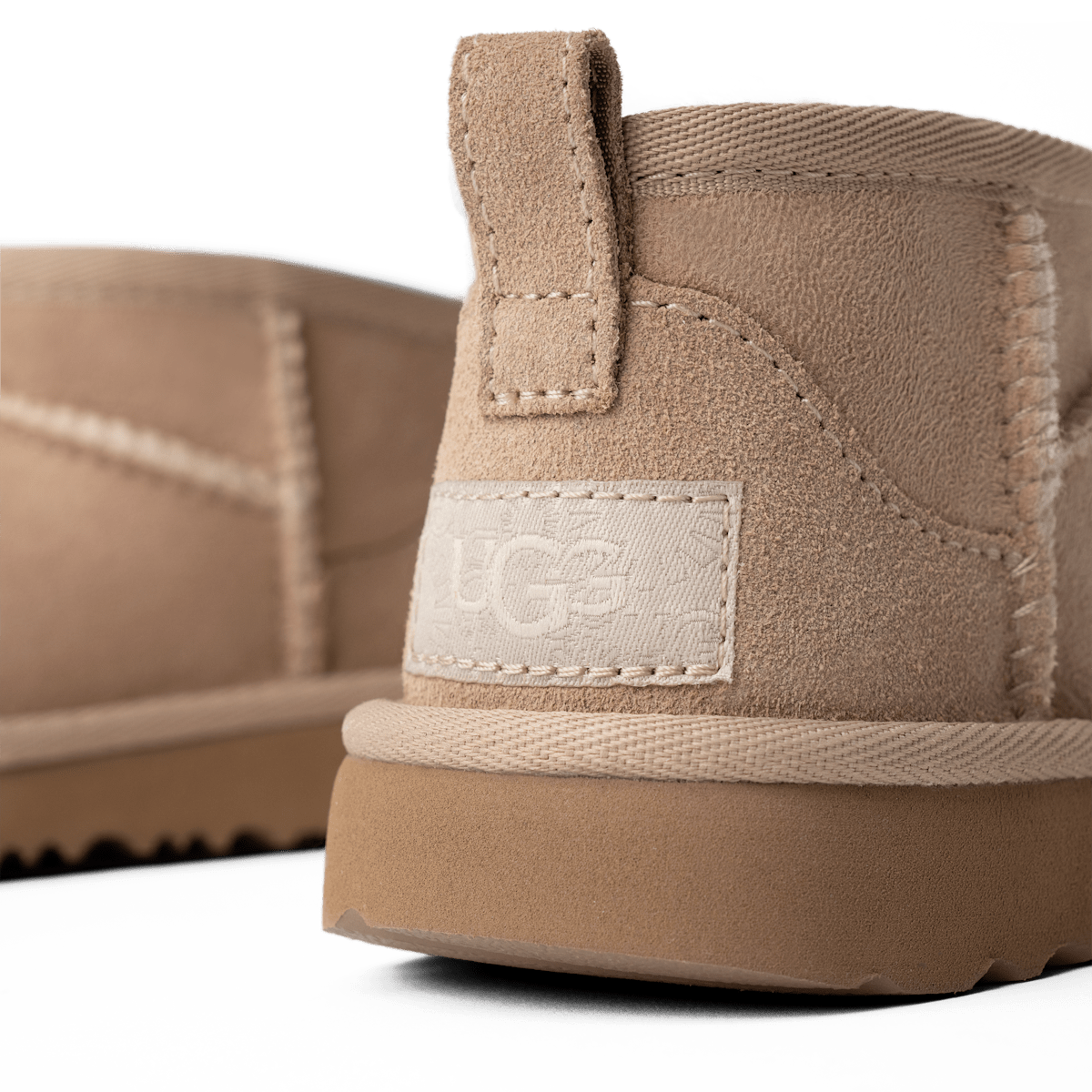 UGG® Classic Ultra Mini Boot Kids Tan 1130750T-SAN