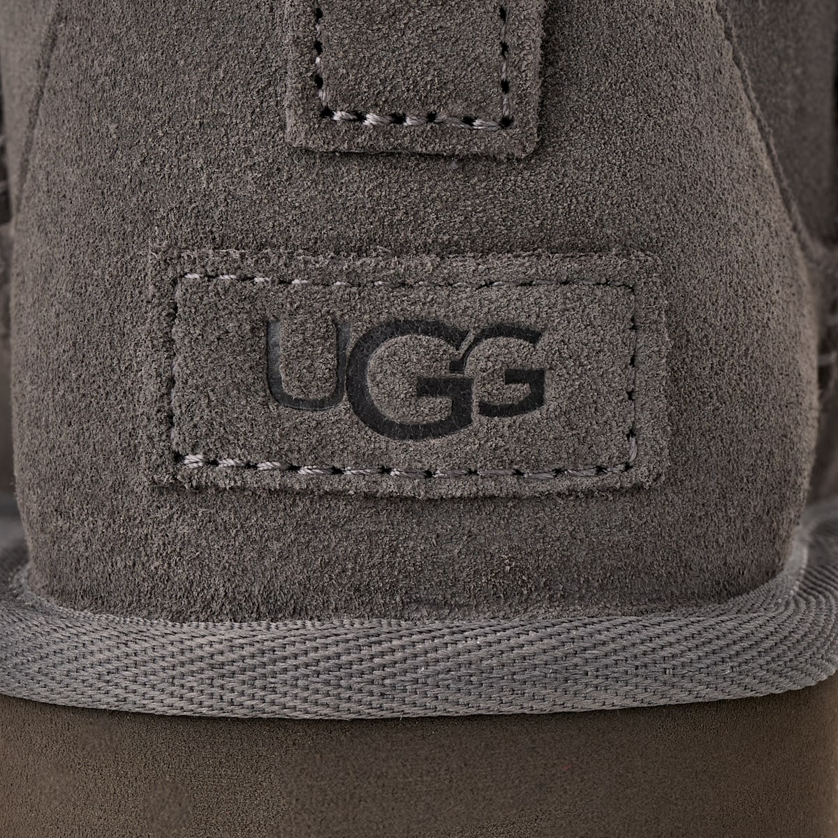 UGG® Classic Ultra Mini Platform Boot Women Grey 1135092-CHRC