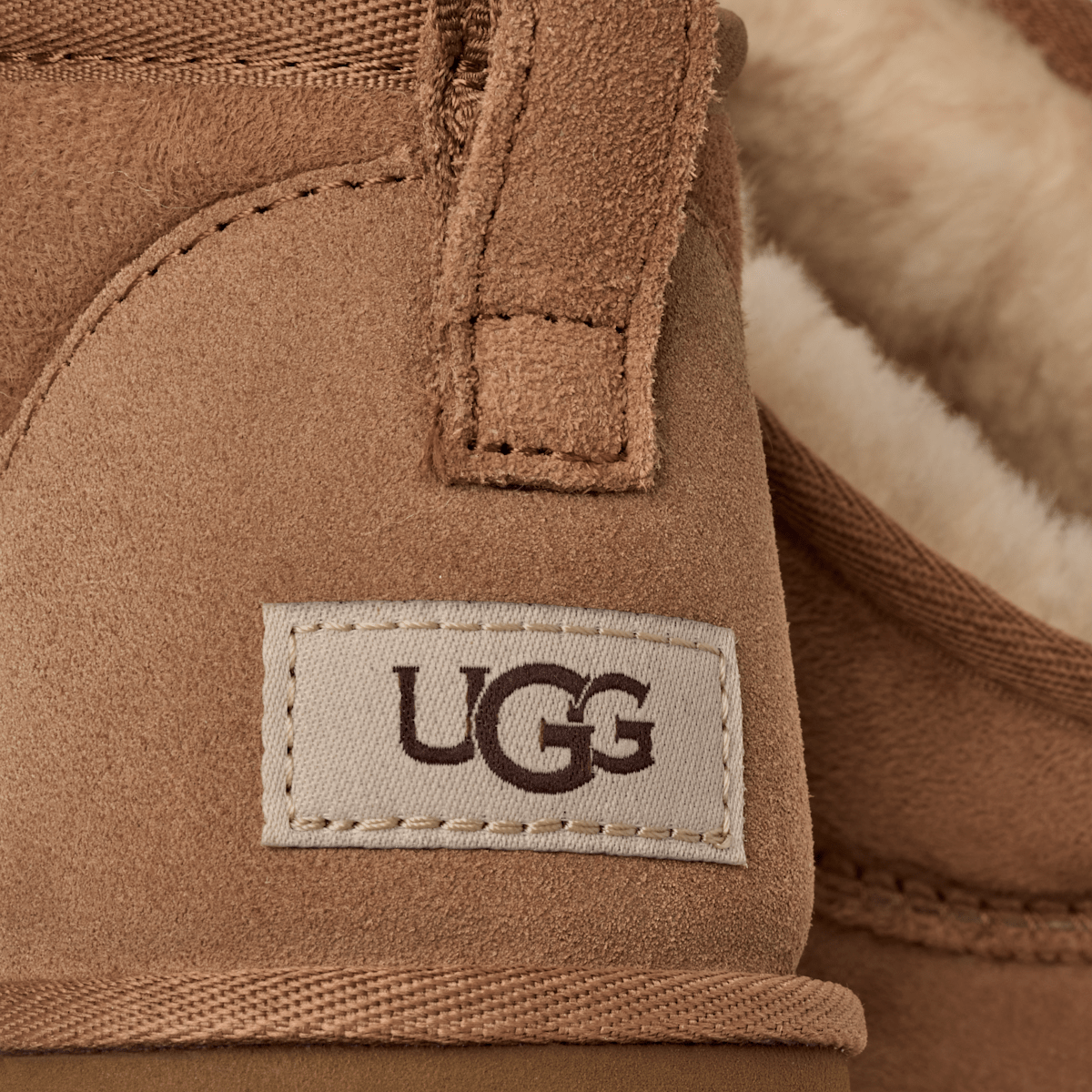 UGG Classic Ultra Mini 1137391-CHE