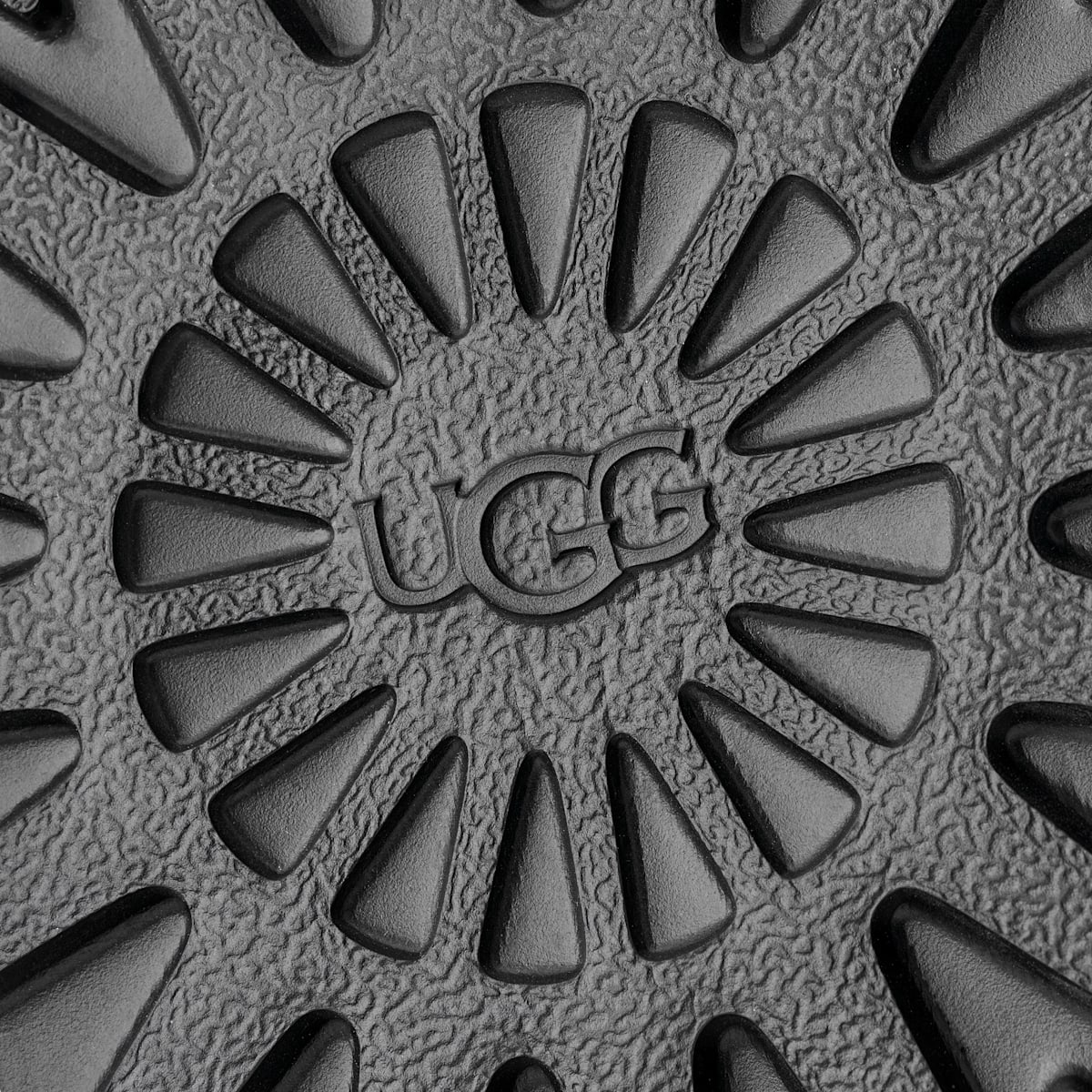 UGG Goldenstar Clog Women Black 1138252-BLK