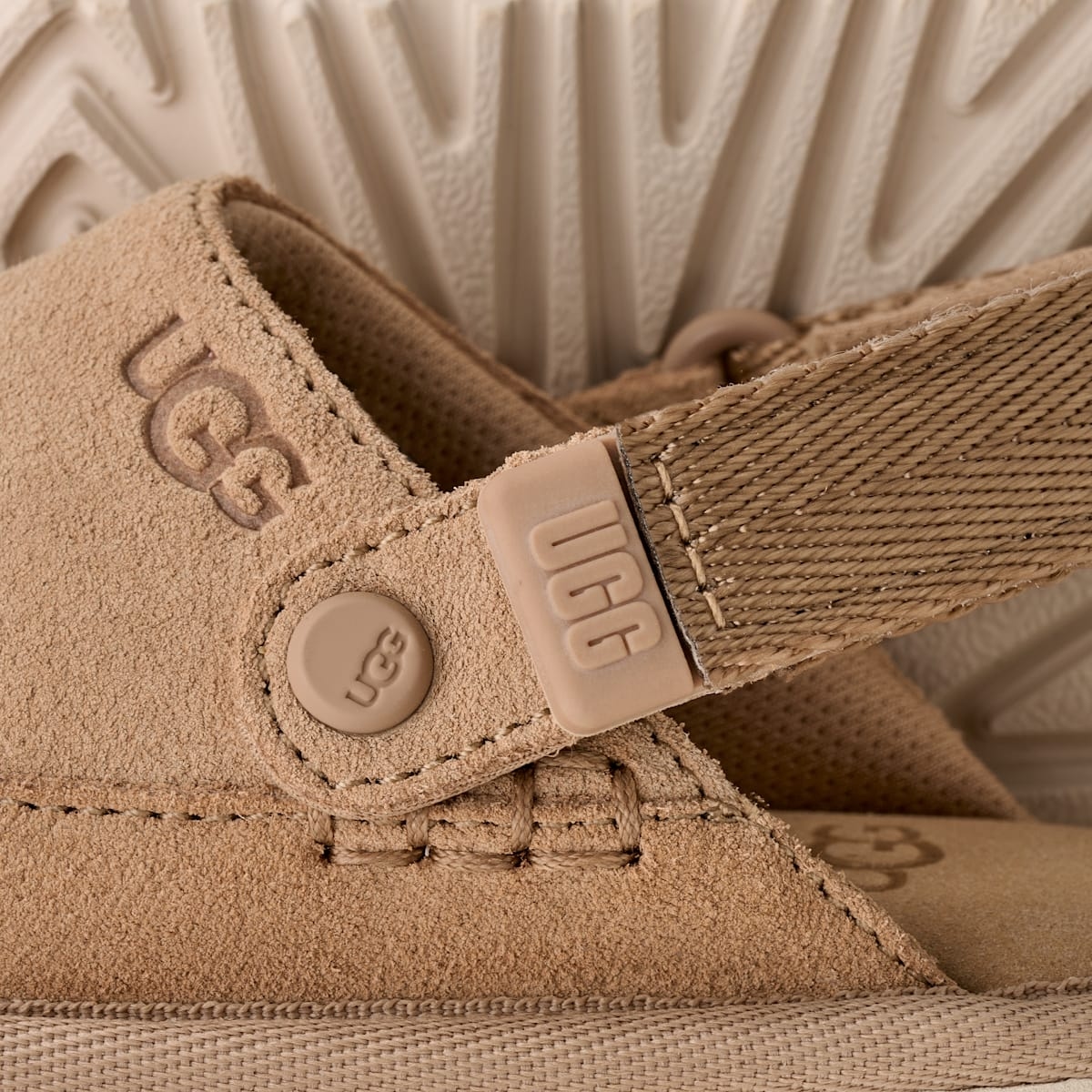 UGG® Goldenstar Clog Kids Tan 1159770T-SAN