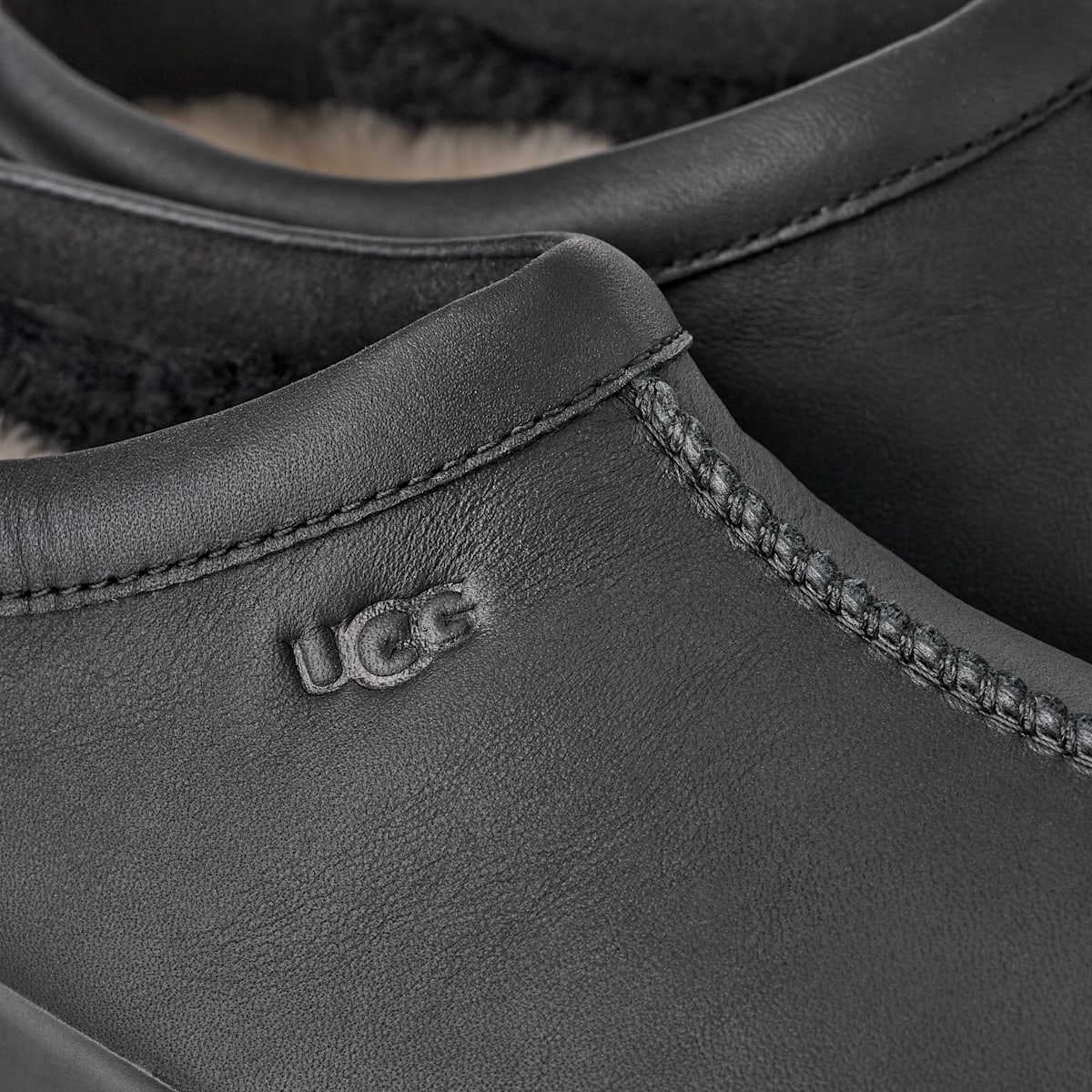UGG® Tasman Leather StreetScape Black/Jasmine 1174012-BKJ