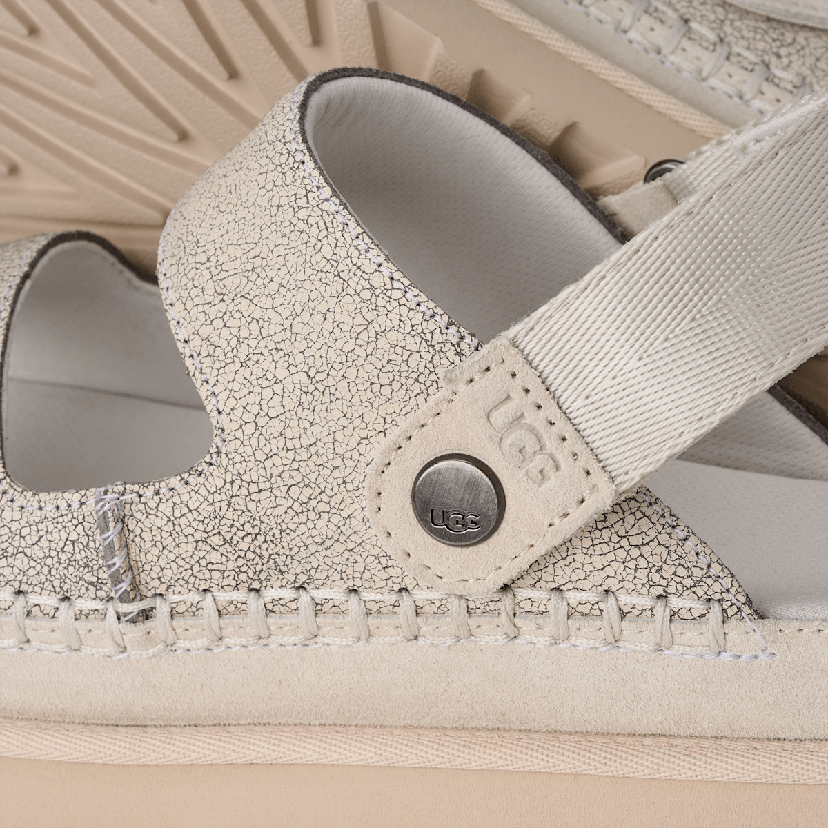 UGG Wmns Goldenstar Crackle Glide Fashion 1177852CRCK