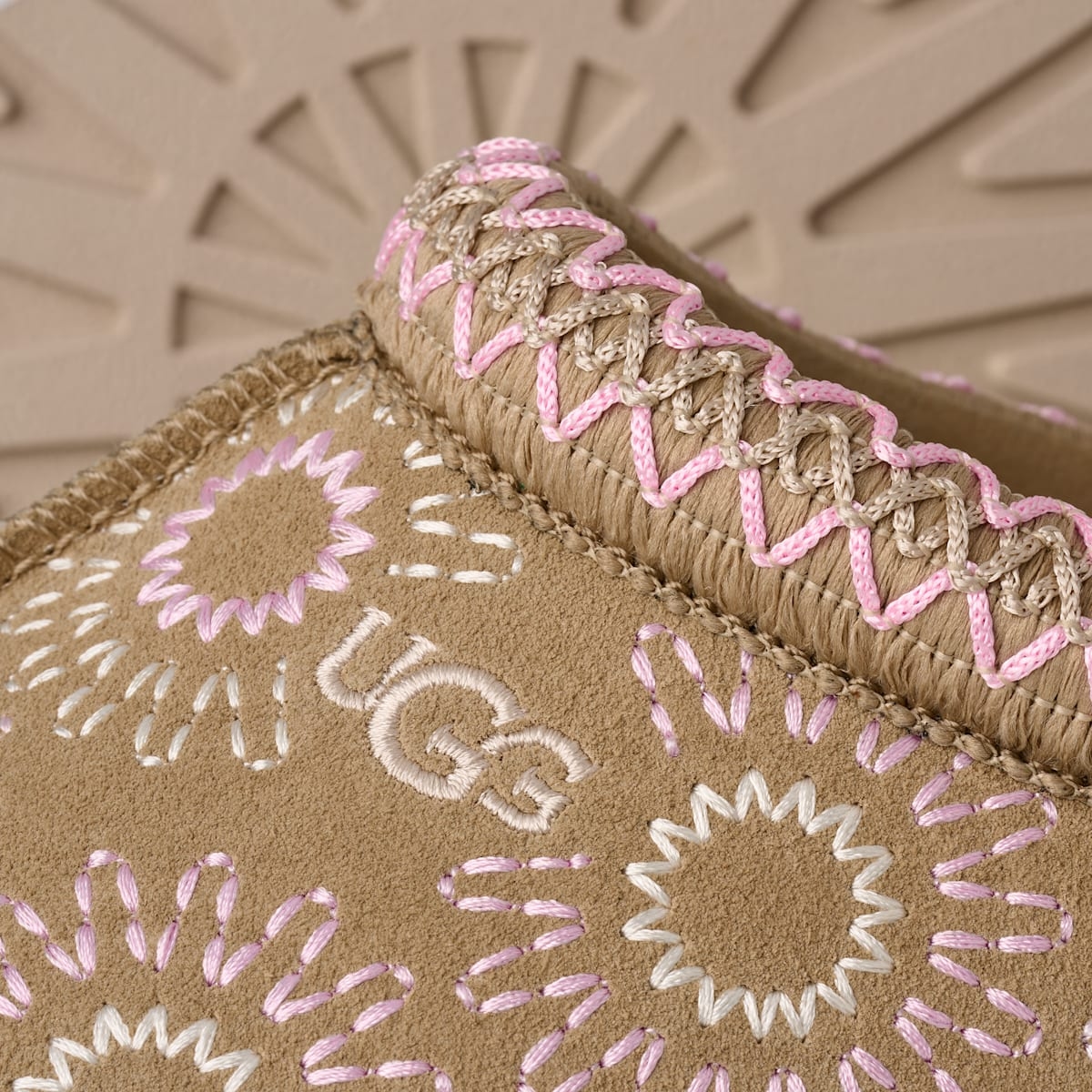 UGG® Tazz Sun Stitch 'Mustard Seed' 1178193-MDSD