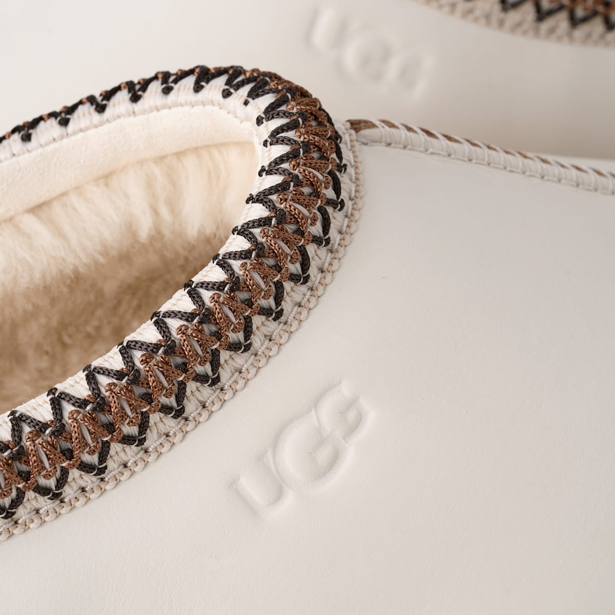 UGG® Tasman Contrast 'Jasmine & White Pepper' 1183350-JNW