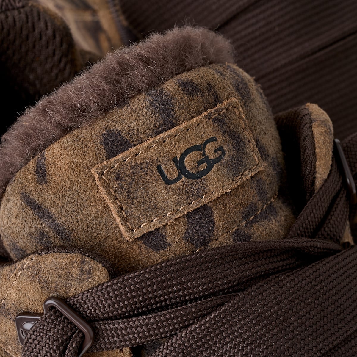 UGG® Lowmel Spotted Trainer Brown 1187485-CHE