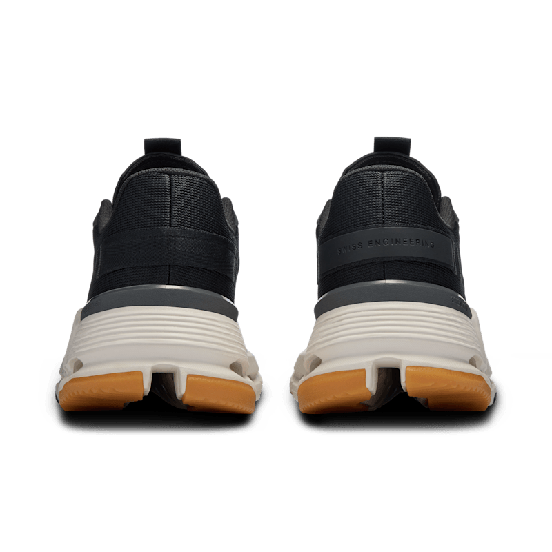 On W Cloudnova Form 2 Black 3WE30171430